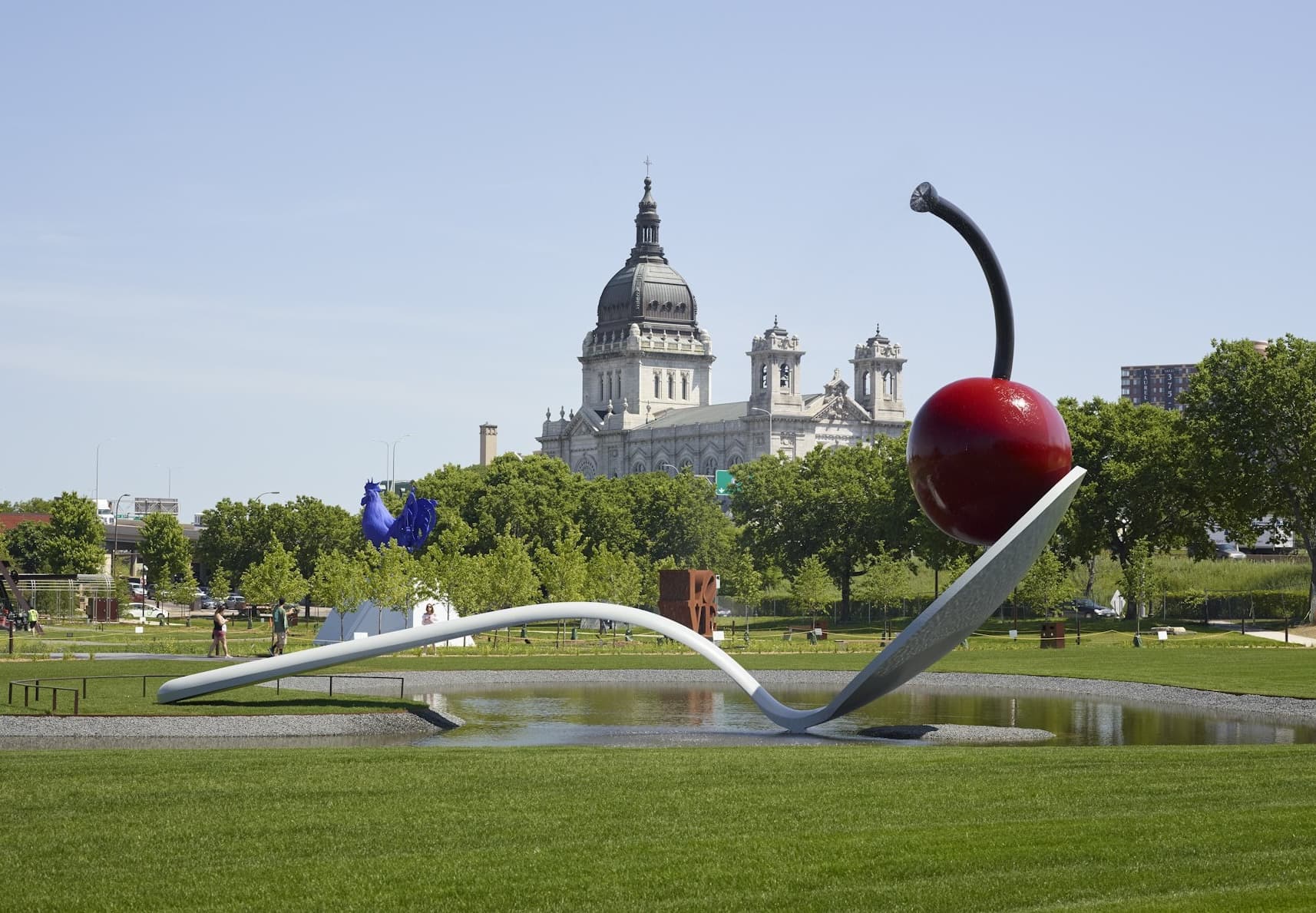 Beyond the Coasts: My Awesome Minnesota Twin Cities Adventure! 🗺️